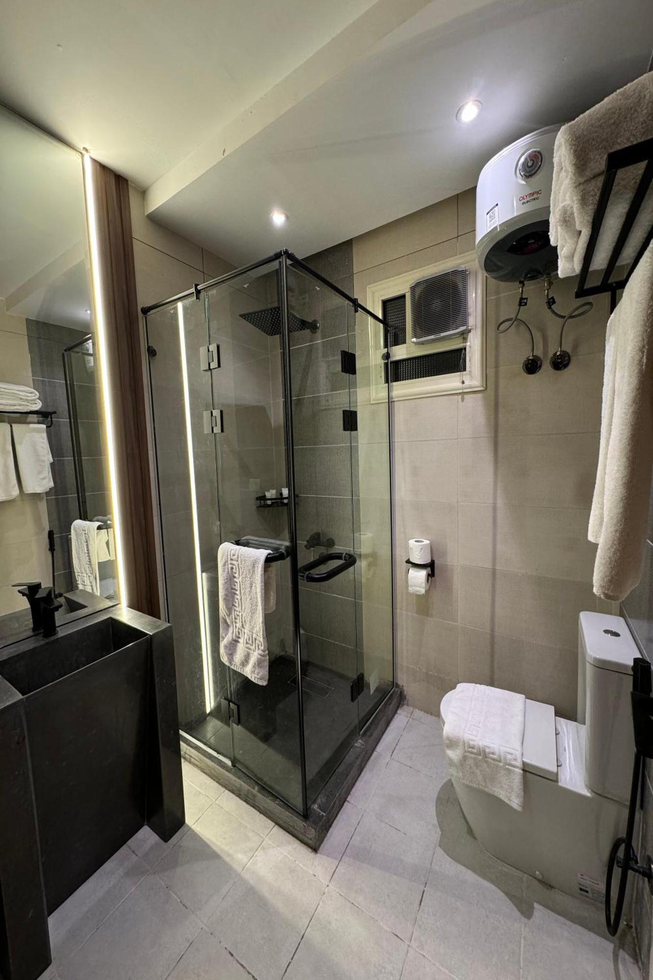 Crown Pyramids View Hotel Giza Екстер'єр фото