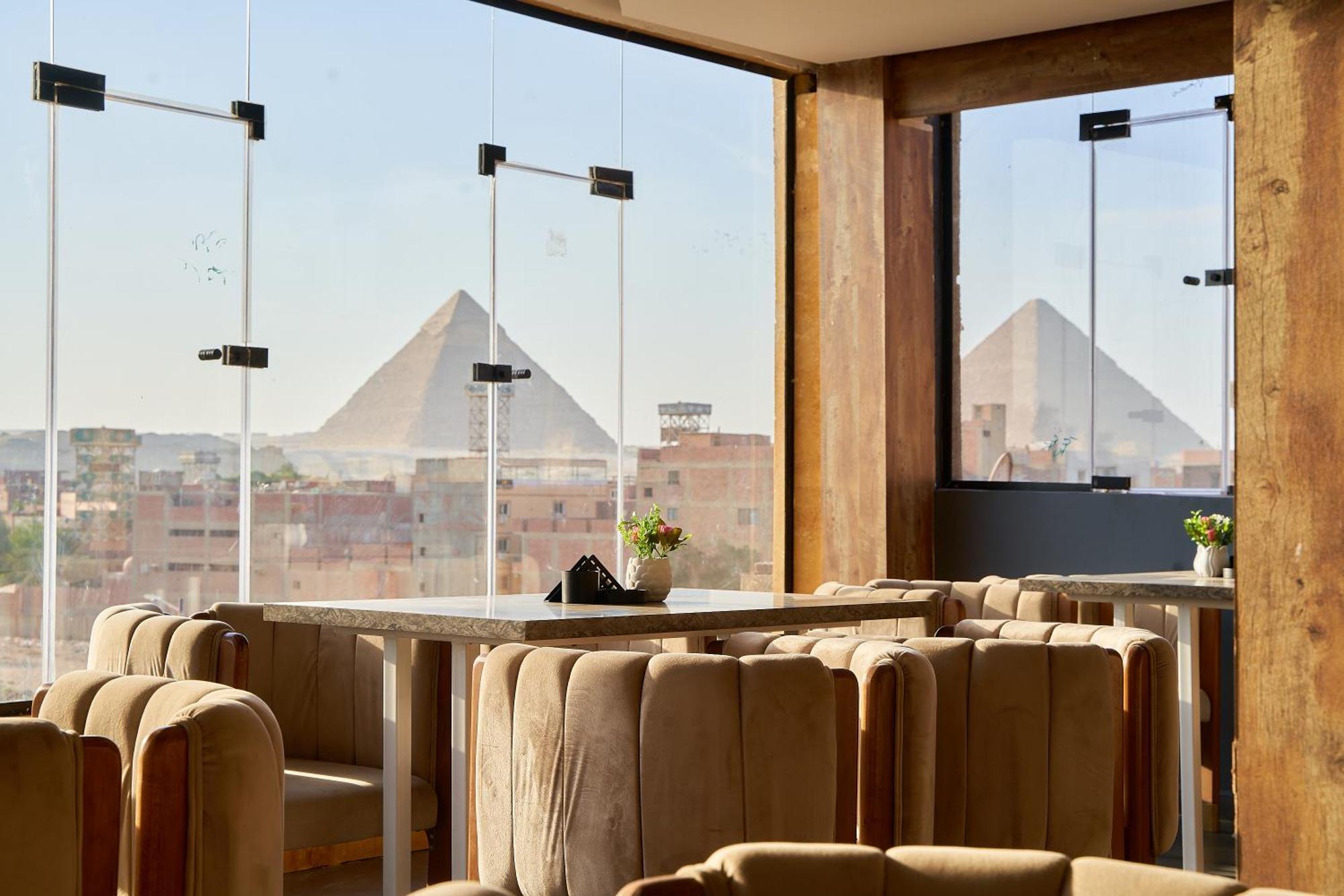 Crown Pyramids View Hotel Giza Екстер'єр фото