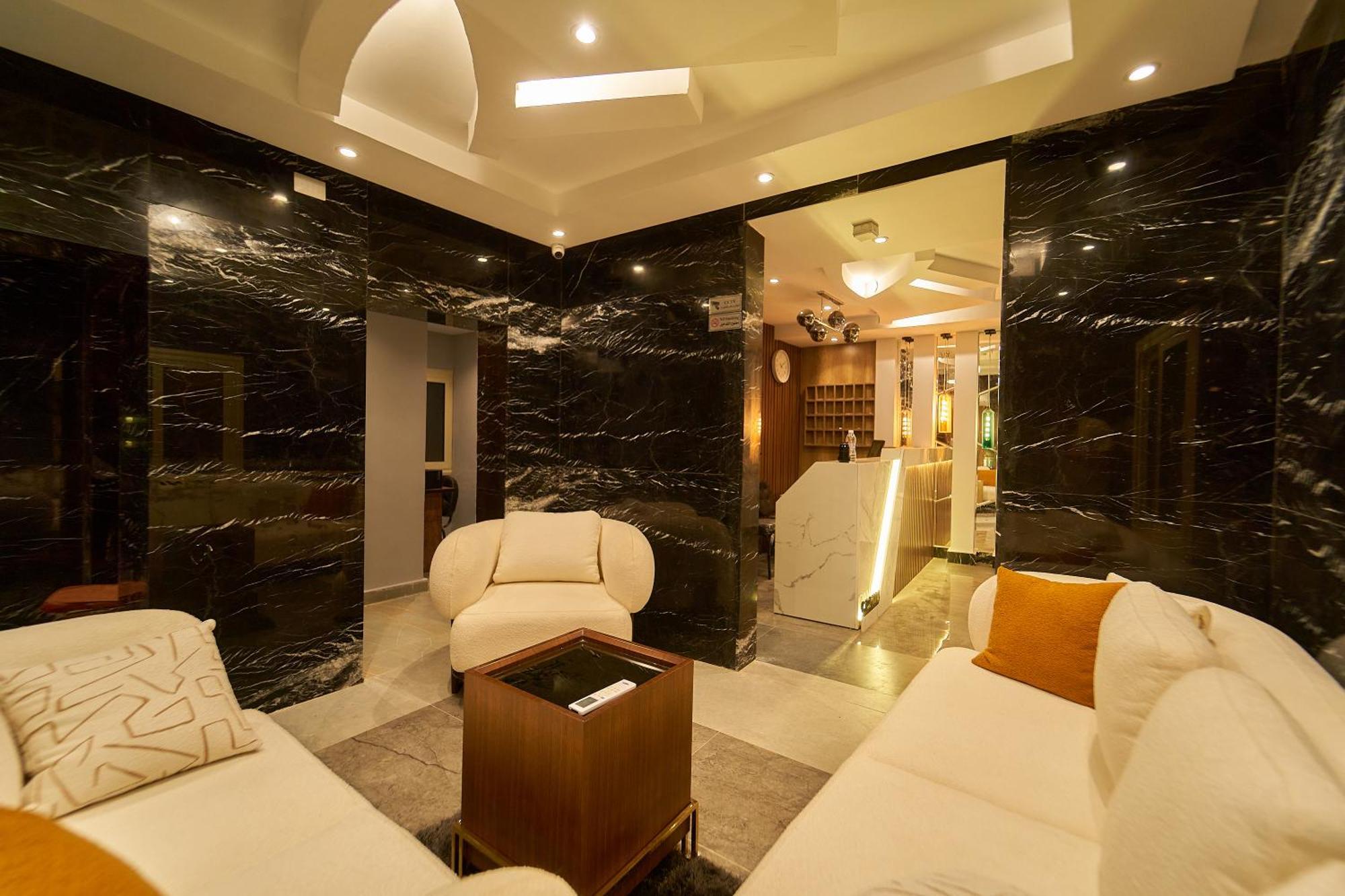 Crown Pyramids View Hotel Giza Екстер'єр фото