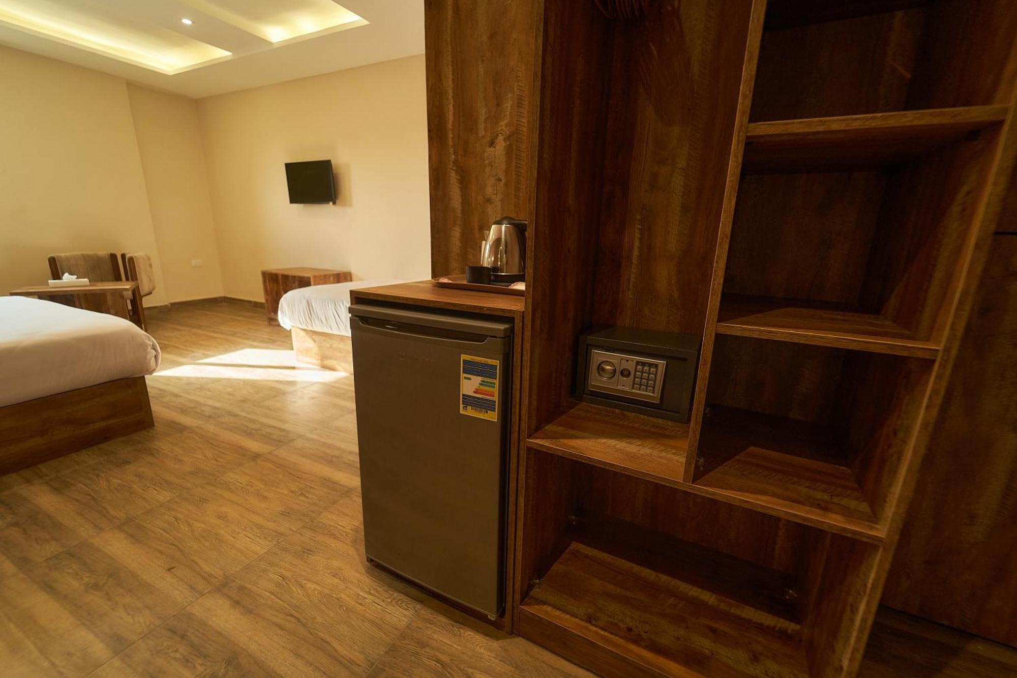 Crown Pyramids View Hotel Giza Екстер'єр фото