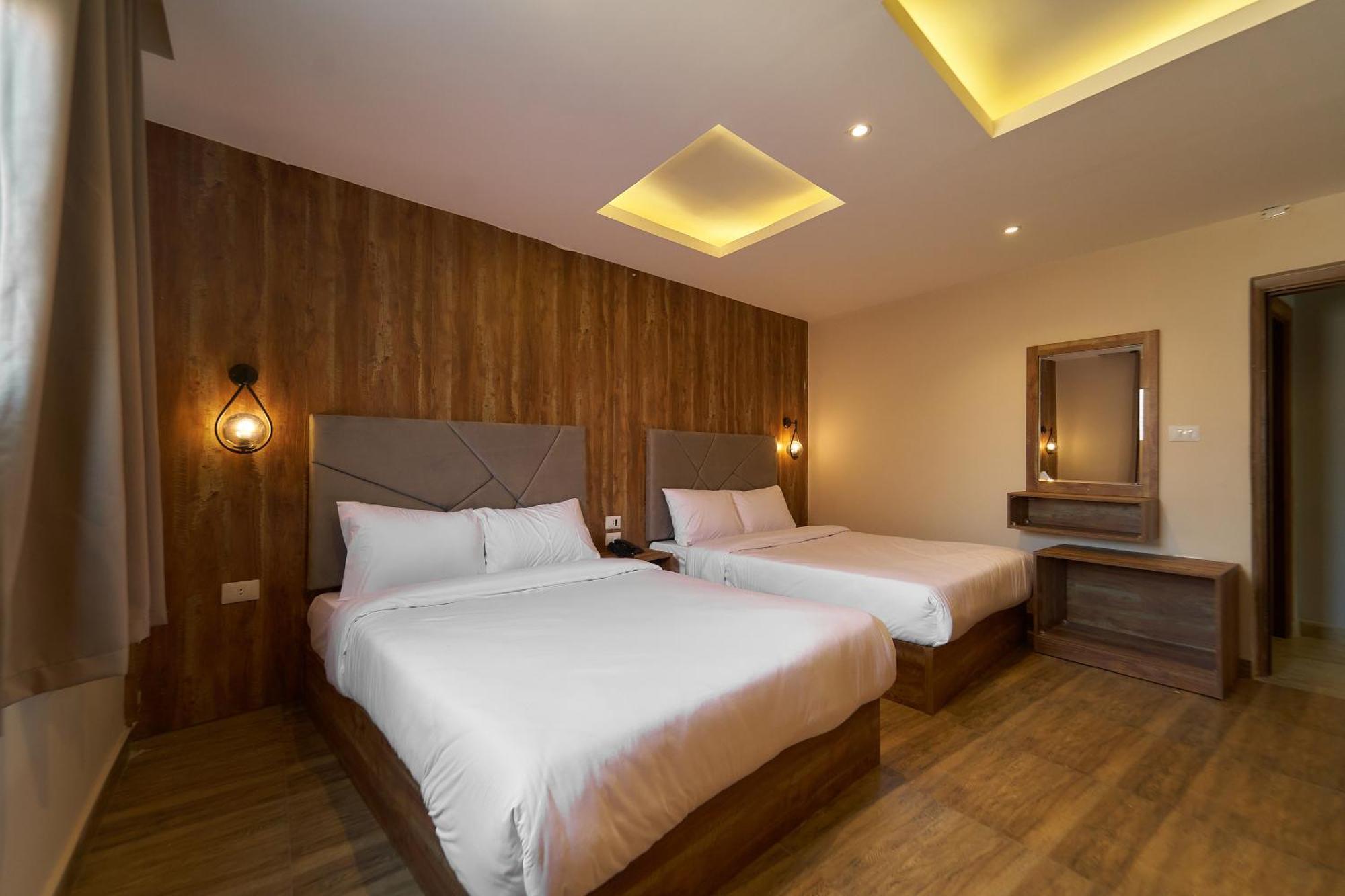 Crown Pyramids View Hotel Giza Екстер'єр фото