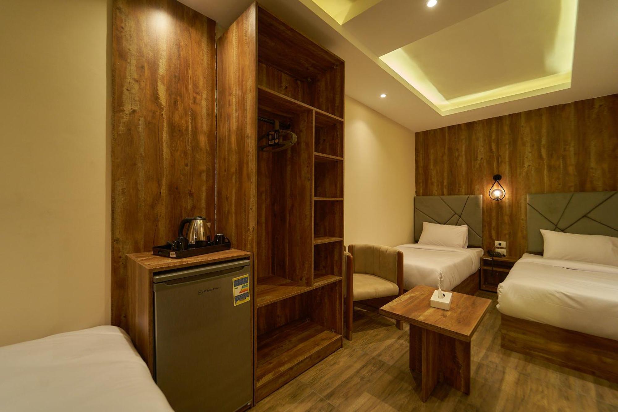 Crown Pyramids View Hotel Giza Екстер'єр фото